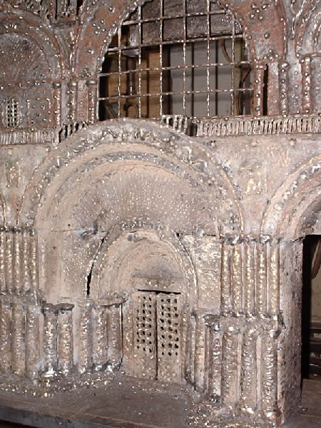 Porta principae e balcone superiore